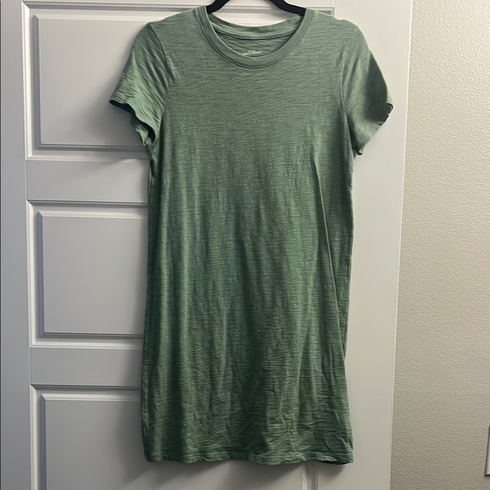Elegant Sage Green Short Sleeve Tee Shirt Dress